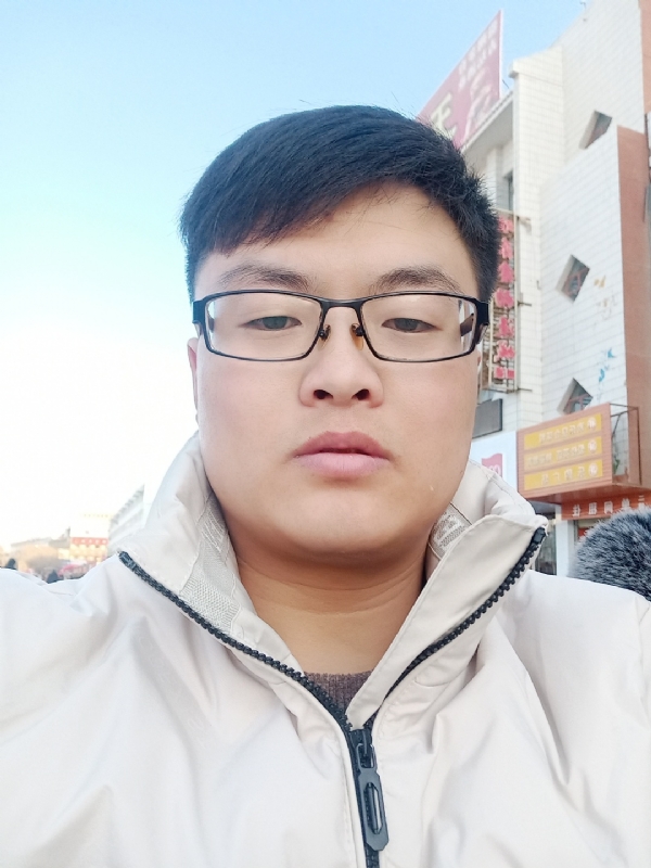 执子之手与子偕老的第一张照片--乌鲁木齐闪婚服务中心