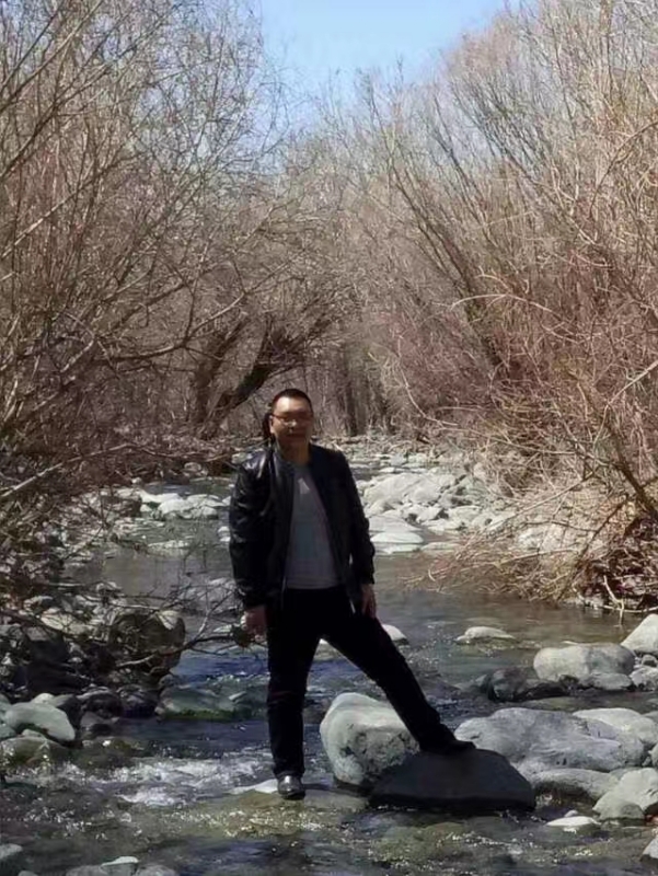 一路的第一张照片--乌鲁木齐闪婚服务中心
