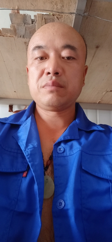 啸山的第一张照片--乌鲁木齐闪婚服务中心