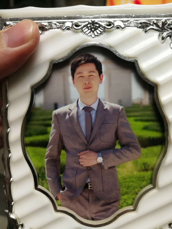 蓝色经典的第一张照片--乌鲁木齐闪婚服务中心