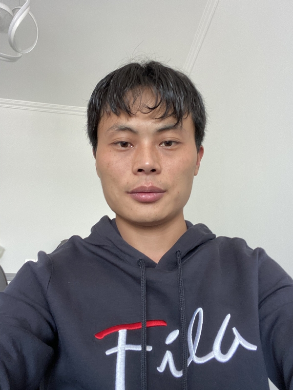 寒漠的第一张照片--乌鲁木齐闪婚服务中心