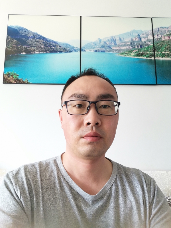可乐的第一张照片--乌鲁木齐闪婚服务中心