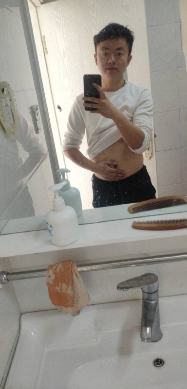 官方认证的亮亮的第一张照片--乌鲁木齐闪婚服务中心