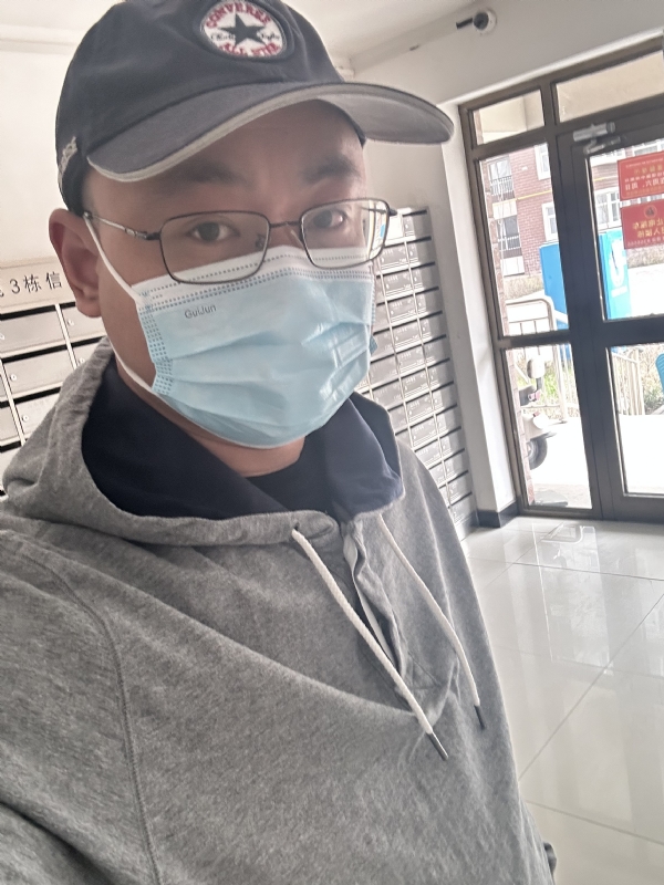 冰的第一张照片--乌鲁木齐闪婚服务中心